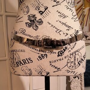 Vintage Silver Belt. Size Medium, Great Condition.